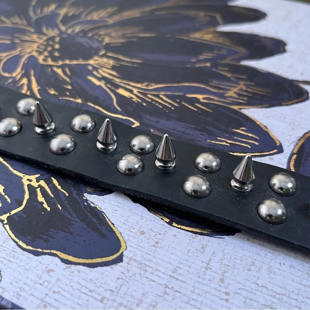 Vintage 1990s YIK FUNG Black Leather Silver Spike Studded Punk Bracelet C3